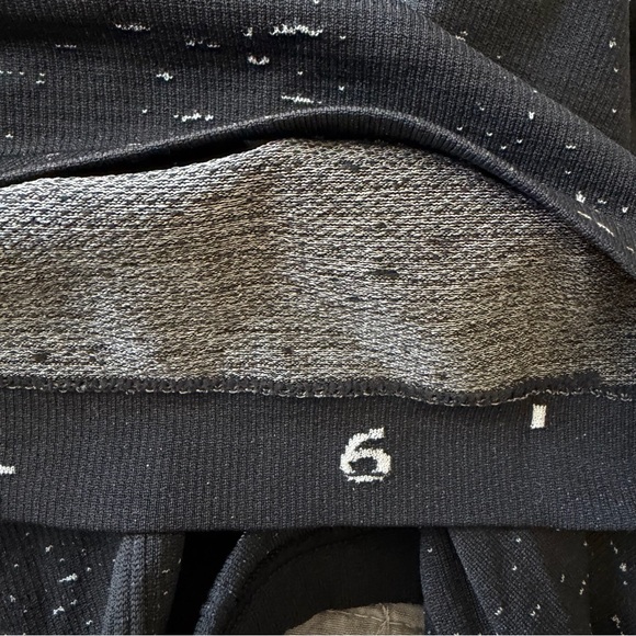 Lululemon’s Black Swiftly Tech Long Sleeve Crew Shirt Size 6 - 41882 - Picture 9 of 12